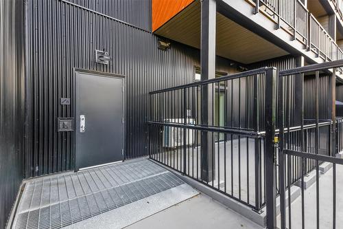 106-660 Cawston Avenue, Kelowna, BC - Outdoor With Exterior