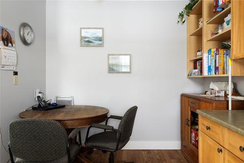 1440 Trinity Valley Road, Lumby, BC - Indoor Photo Showing Office