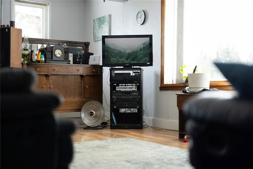 1440 Trinity Valley Road, Lumby, BC - Indoor