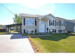 303 Chatellerault  Shediac, NB E4P 0L3