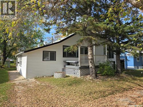 914 Pacific Street, Grenfell, SK - Outdoor With Deck Patio Veranda