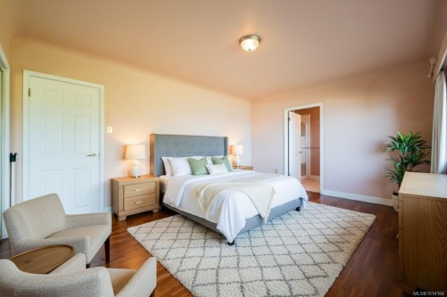 441 Memorial Ave, Qualicum Beach, BC 