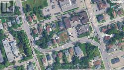 24 FAIRBANKS STREET  Oshawa, ON L1H 2L8