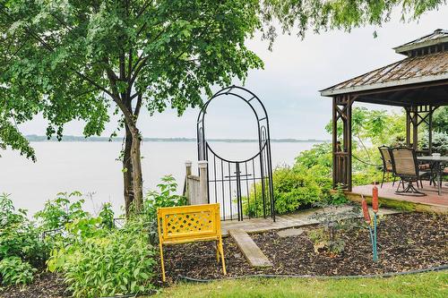 Vue sur l'eau - 298 Grande Côte O., Lanoraie, QC - Outdoor