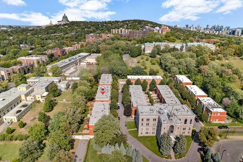Aerial photo - 4439Z Boul. Décarie, Montréal (Côte-Des-Neiges/Notre-Dame-De-Grâce), QC 