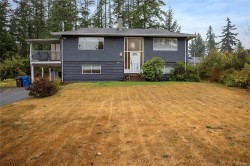 1710 Centennary Dr  Nanaimo, BC V9X 1A3