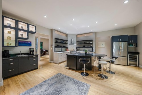 1875 Ashling Rd, Qualicum Beach, BC 