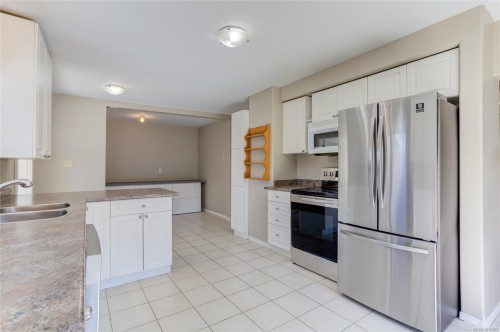 227 Grants Lake Rd, Lake Cowichan, BC 