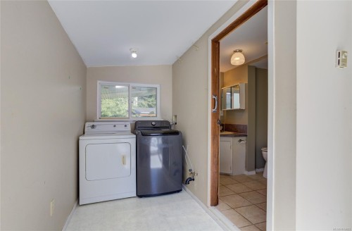 227 Grants Lake Rd, Lake Cowichan, BC 