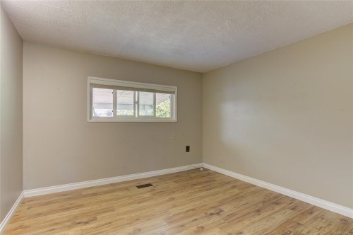 227 Grants Lake Rd, Lake Cowichan, BC 