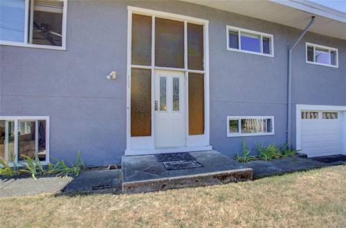 227 Grants Lake Rd, Lake Cowichan, BC 