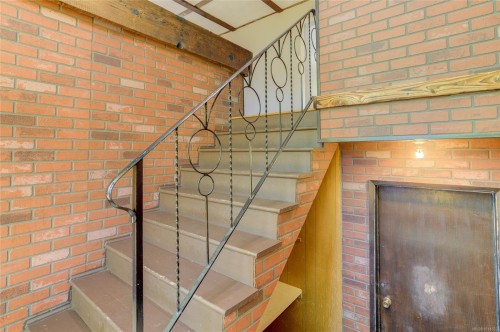 227 Grants Lake Rd, Lake Cowichan, BC 