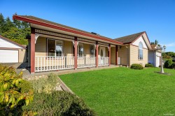 1582 Mallard Dr  Courtenay, BC V9N 8L8