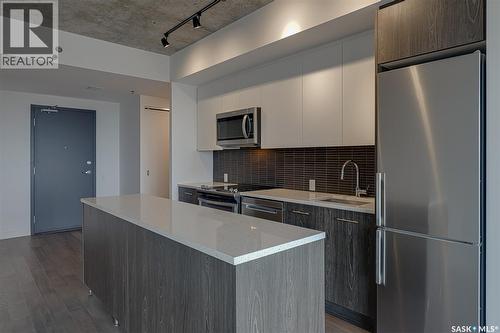 1202 490 2Nd Avenue S, Saskatoon, SK - Indoor Photo Showing Kitchen With Upgraded Kitchen