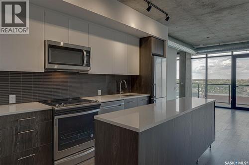1202 490 2Nd Avenue S, Saskatoon, SK - Indoor Photo Showing Kitchen With Upgraded Kitchen