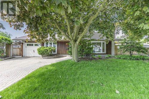36 LOCKTON CRESCENT  Brampton, ON L6W 1C3