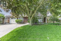 36 LOCKTON CRESCENT  Brampton, ON L6W 1C3