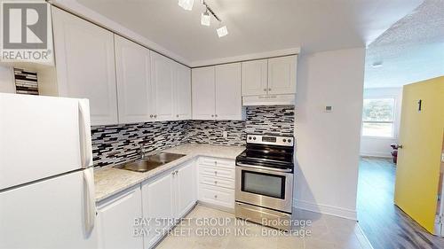 1 - 1448 Outlet Drive, Oshawa, ON - Indoor Photo Showing Kitchen With Double Sink