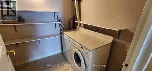 102 - 19 Lake Avenue S, Hamilton, ON 