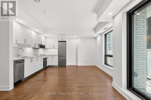 601 - 180 George Street, Ottawa, ON - Indoor Photo Showing Kitchen