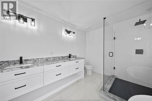 7355 Garnet, Mcgregor, ON - Indoor Photo Showing Bathroom