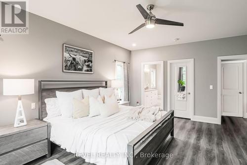 99 Kagawong Road, Kawartha Lakes (Fenelon), ON - Indoor Photo Showing Bedroom