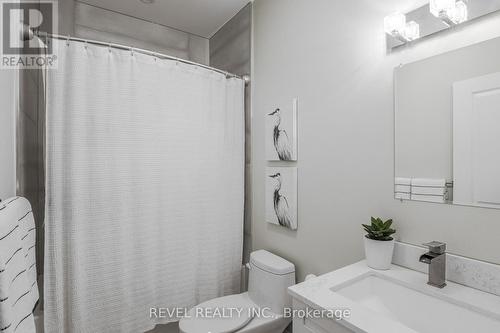 99 Kagawong Road, Kawartha Lakes (Fenelon), ON - Indoor Photo Showing Bathroom
