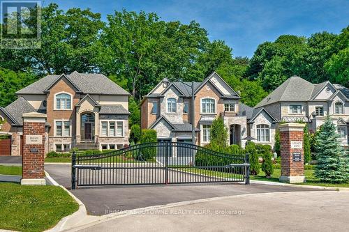 47 Legacy Lane, Hamilton, ON - Outdoor With Facade