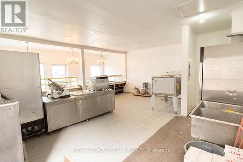 225 Wellington Street, London East (East K), ON 