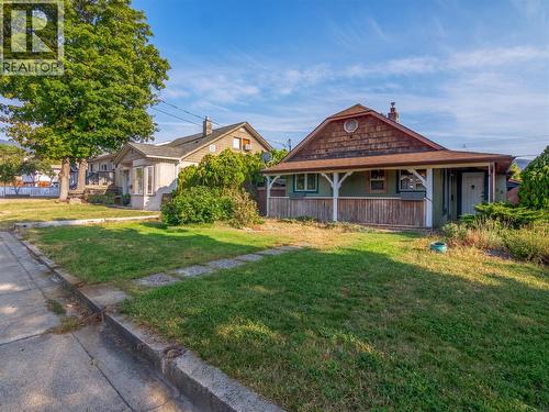 748 Penticton Avenue, Penticton, BC - Outdoor With Deck Patio Veranda