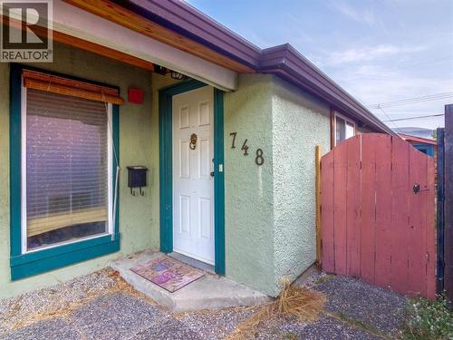 748 Penticton Avenue, Penticton, BC - Outdoor With Exterior