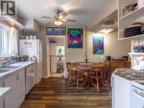 748 Penticton Avenue, Penticton, BC - Indoor Photo Showing Other Room