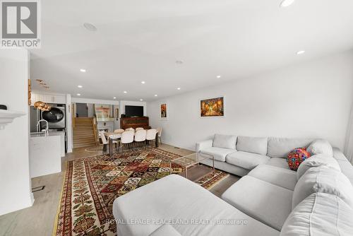 105 Apache Trail, Toronto, ON - Indoor Photo Showing Living Room