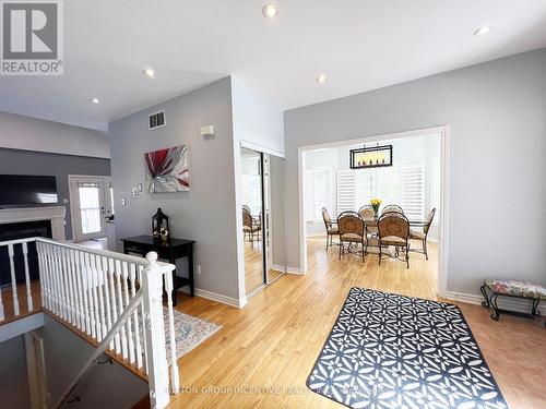 38 Hurst Drive, Barrie, ON - Indoor Photo Showing Bedroom