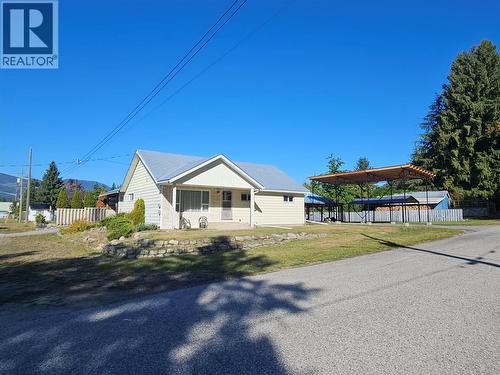 301 5TH Street NW  Nakusp, BC V0G 1R0