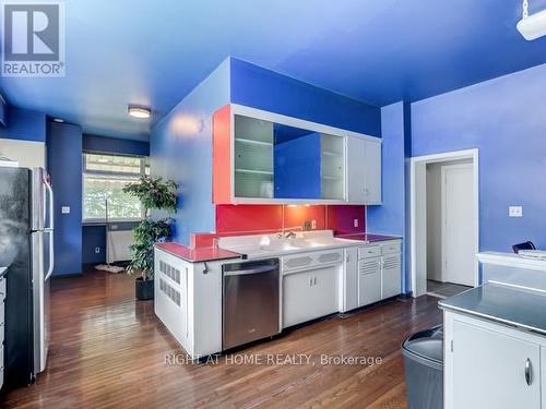 Side Unit - 79 Queen Street, Clarington (Bowmanville), ON - Indoor Photo Showing Kitchen