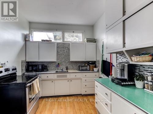 79A Coach House - 79 Queen Street, Clarington (Bowmanville), ON - Indoor Photo Showing Kitchen
