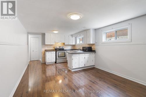 7872 Martin Grove Road, Vaughan, ON - Indoor Photo Showing Kitchen