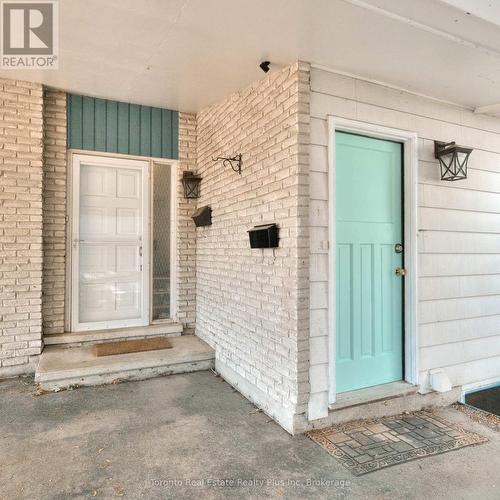 62 Greendale Crescent, Kitchener, ON - Outdoor With Exterior