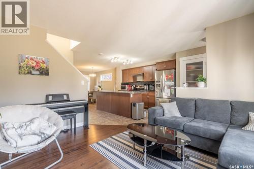 3669 Green Bank Road, Regina, SK - Indoor Photo Showing Living Room