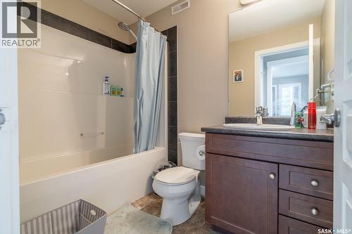 3669 Green Bank Road, Regina, SK - Indoor Photo Showing Bathroom