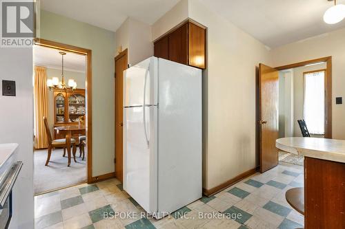 54 Warner Avenue, Toronto, ON - Indoor Photo Showing Kitchen