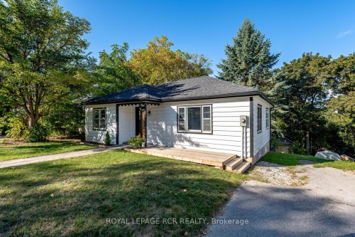 16948 Bayview Avenue, Newmarket, ON - Outdoor