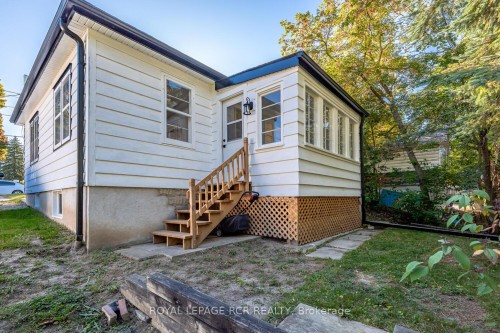 16948 Bayview Avenue, Newmarket, ON - Outdoor