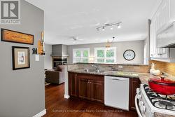 Larger Kitchen w/Hardwood Floors - 