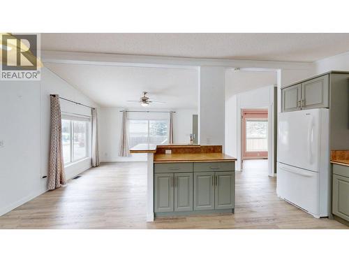 9 Deerborne Drive, Elkford, BC 