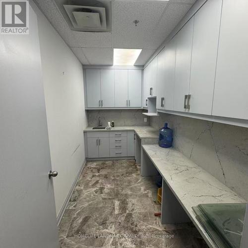 101 - 23 Lesmill Road, Toronto, ON 