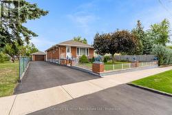321 SOUTHVIEW ROAD  Oakville (Wo West), ON L6K 2P7