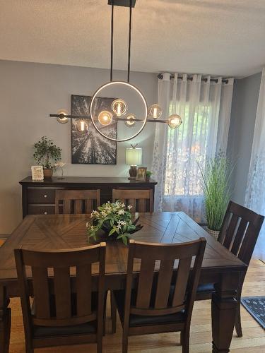 4905 Meadows Crescent, Fairmont Hot Springs, BC - Indoor Photo Showing Dining Room