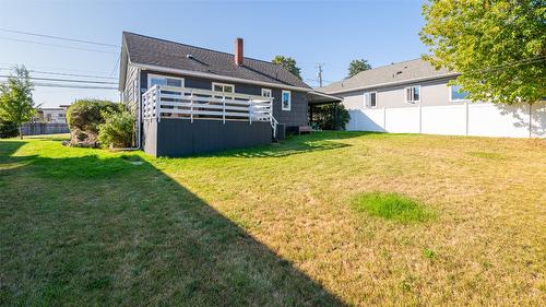 1504 Hillside Street, Creston, BC - Outdoor